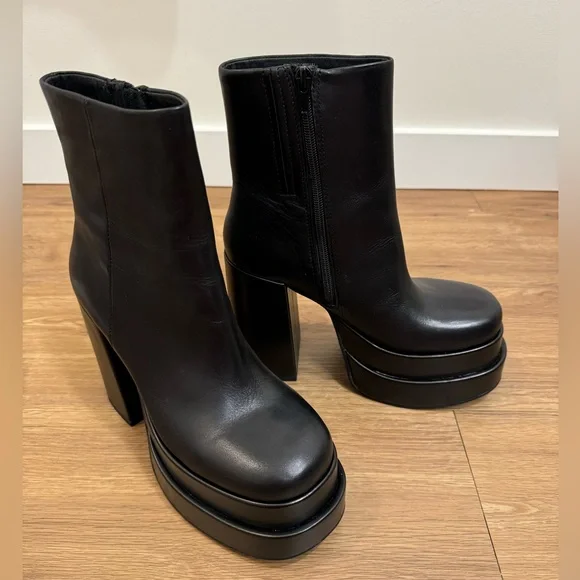 Steve Madden Cobra Black Leather Platform Boots - Picture 2 of 6